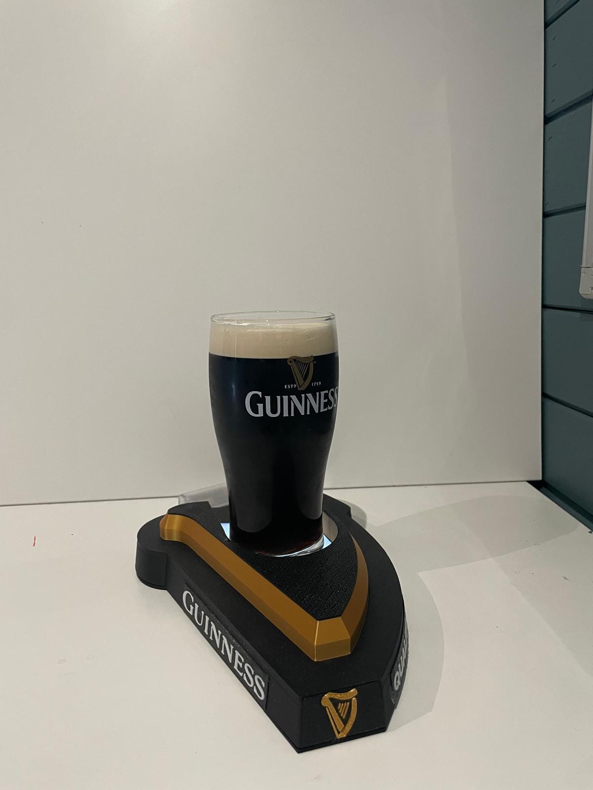 Guinness Magic Mat Pint Settling Stand